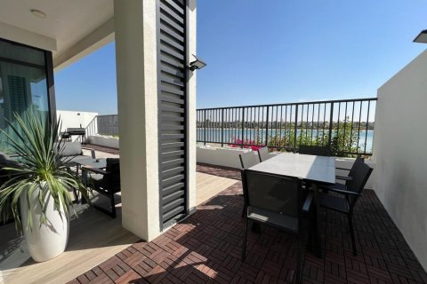 4 bedrooms Villa in Mina Al Arab, UAE No. 75263 16