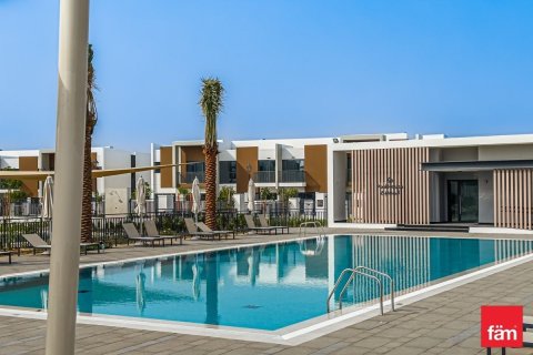 Townhouse de 4 dormitorios en Dubai, UAE No. 33885 1