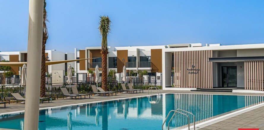 Townhouse de 4 dormitorios en Dubai, UAE No. 33885