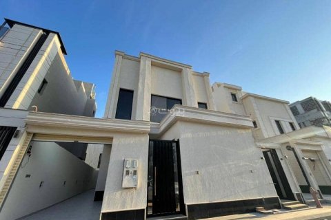 Вилла с 5 спальнями в Эр-Рияд, Саудовская Аравия №99560 1