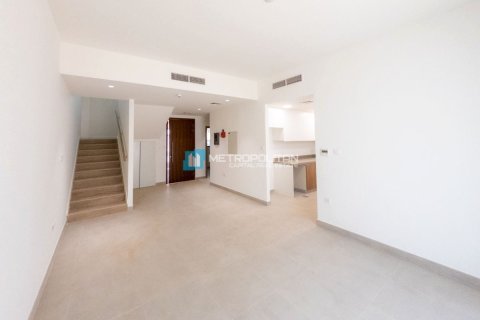 Townhouse de 2 chambres à Al Ghadeer, UAE No. 104942 3