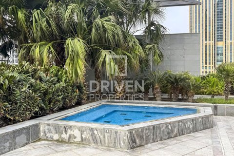 2 غرف نوم منزل ذو طابقين في Central Park Tower, الإمارات العربية المتحدة رقم 85511 20