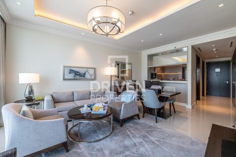 Квартира с 1 спальней в The Address Residence Fountain Views, ОАЭ №85508 10