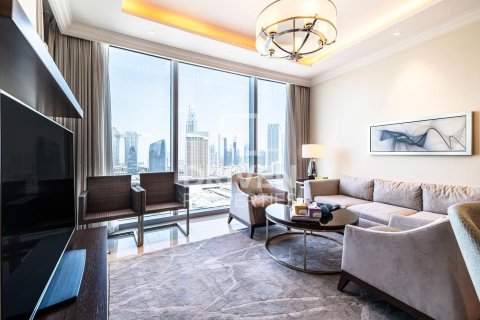 Квартира с 1 спальней в The Address Residence Fountain Views, ОАЭ №85508 4