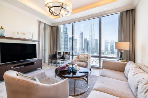 Квартира с 1 спальней в The Address Residence Fountain Views, ОАЭ №85508 3