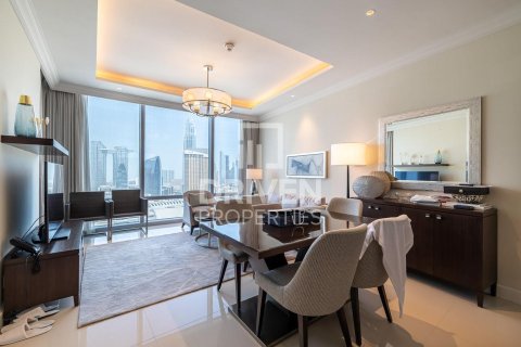 Квартира с 1 спальней в The Address Residence Fountain Views, ОАЭ №85508 1