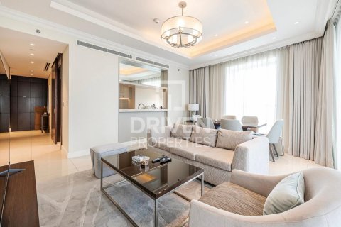Квартира с 2 спальнями в The Address Residence Fountain Views, ОАЭ №85510 3