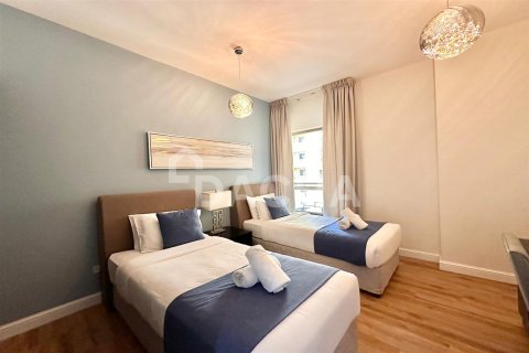 Apartment de 2 dormitorios en Shams 1, UAE No. 25593 3