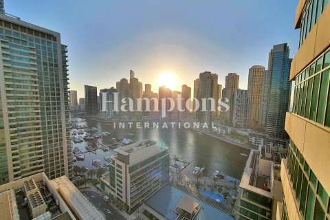 Apartment de 2 dormitorios en The Address Dubai Marina, UAE No. 73366 24