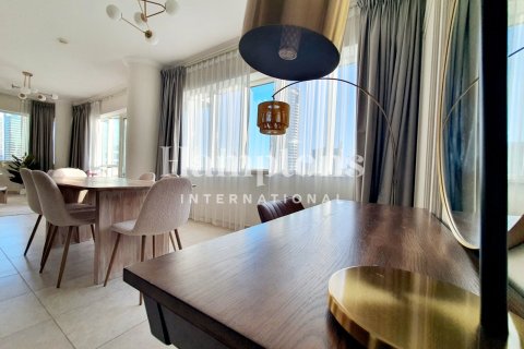 Apartment de 2 dormitorios en The Address Dubai Marina, UAE No. 73366 14