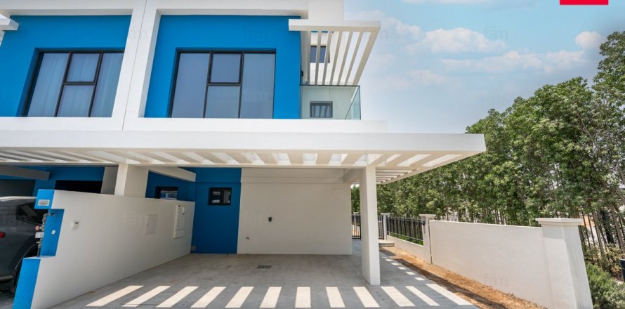 Вилла с 5 спальнями  №104030