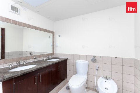 Appartement de 2 chambres à Dubai, UAE No. 50127 13