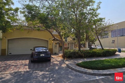 3 غرف نوم فيلا رقم 107379 25