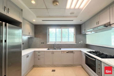 3 غرف نوم فيلا رقم 107379 21