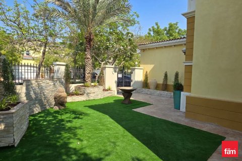 3 غرف نوم فيلا رقم 107379 2