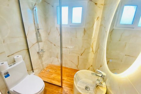 Квартира с 2 спальнями в Дубай Марина, ОАЭ №104807 11
