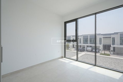 3 غرف نوم تاون هاوس في Town Square, الإمارات العربية المتحدة رقم 104806 8