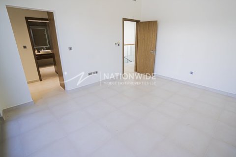 5 غرفة نوم  فيلا  رقم 105942 12
