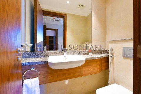 1 bedroom Apartment in Doha, Qatar No. 58282 3