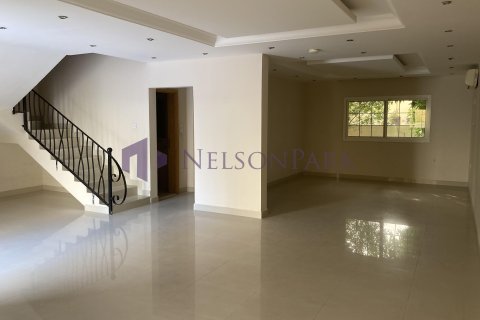 3 bedrooms Villa in Doha, Qatar No. 58281 2