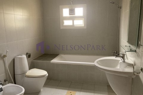 3 bedrooms Villa in Doha, Qatar No. 58281 12