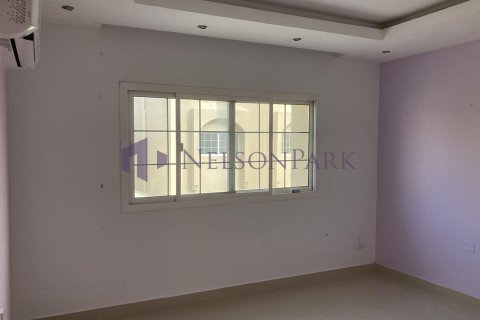 3 bedrooms Villa in Doha, Qatar No. 58281 9