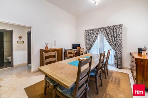 Villa de 5 chambres à Dubai, UAE No. 98977 21