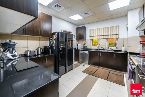 Villa de 5 chambres à Dubai, UAE No. 98977 17