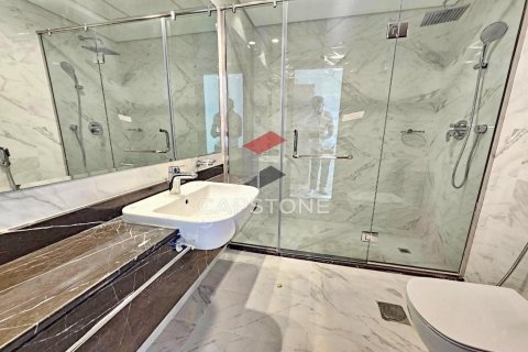 Apartment de 3 dormitorios en Corniche Road, UAE No. 18435 10