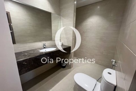 Villa de 3 dormitorios en Abu Dhabi, UAE No. 98924 14