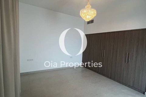 Villa de 3 dormitorios en Abu Dhabi, UAE No. 98924 10