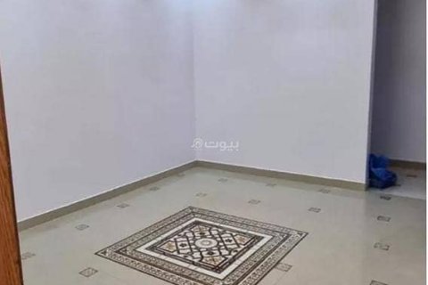 Villa de 4 dormitorios en Riyadh, Saudi Arabia No. 98683 1