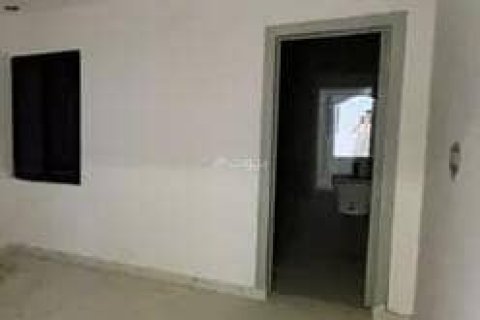 Villa de 4 dormitorios en Riyadh, Saudi Arabia No. 98679 1
