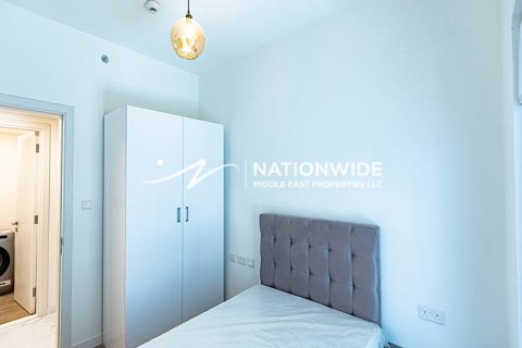 Apartment de 2 dormitorios en Abu Dhabi, UAE No. 99167 9