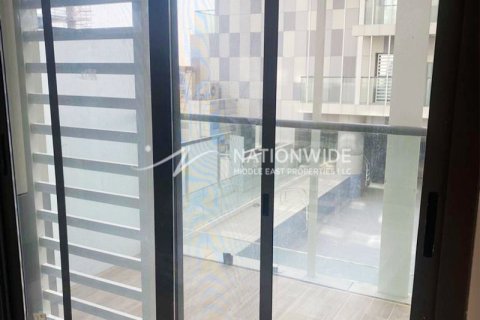 Apartment de 2 dormitorios en Abu Dhabi, UAE No. 99167 11