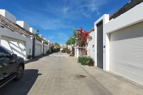 Townhouse de 4 chambres à Muscat, Oman No. 53415 1