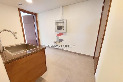 3 bedrooms Apartment in Eastern Road, UAE No. 83175 13
