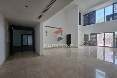5 bedrooms Villa in Al Maqtaa, UAE No. 83176 17