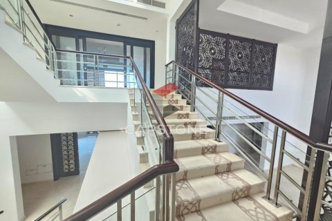 5 bedrooms Villa in Al Maqtaa, UAE No. 83176 16