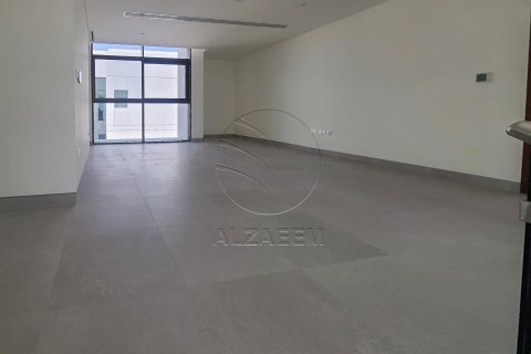 Villa de 4 dormitorios en Abu Dhabi, UAE No. 91165 7