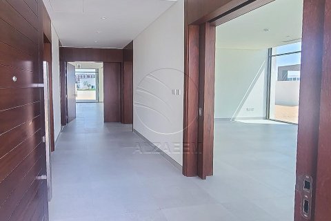Villa de 4 dormitorios en Abu Dhabi, UAE No. 91165 4