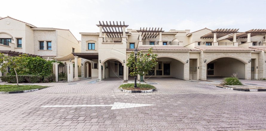 3 bedrooms Townhouse in Al Salam Street, UAE No. 91180