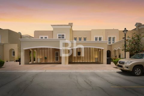 Villa de 3 dormitorios en Arabian Ranches, UAE No. 66998 1