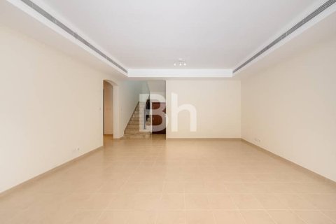 Villa de 3 dormitorios en Arabian Ranches, UAE No. 66998 2