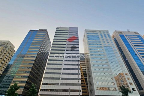 Bâtiment de 929m² à Hamdan Street, UAE No. 23781 7