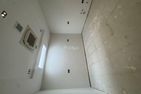 4 bedrooms Villa in Riyadh, Saudi Arabia No. 69182 15