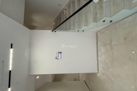 4 bedrooms Villa in Riyadh, Saudi Arabia No. 69182 17