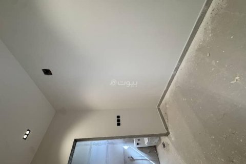 4 bedrooms Villa in Riyadh, Saudi Arabia No. 69182 27