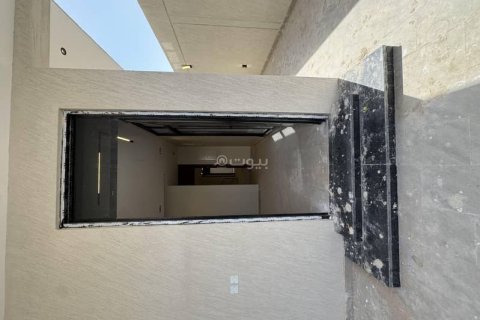 4 bedrooms Villa in Riyadh, Saudi Arabia No. 69182 7