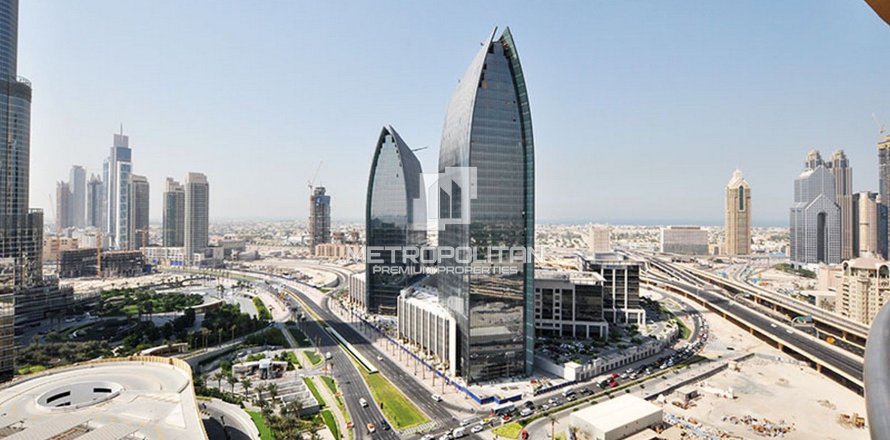 Apartment de 3 dormitorios en The Address Dubai Mall, UAE No. 78208